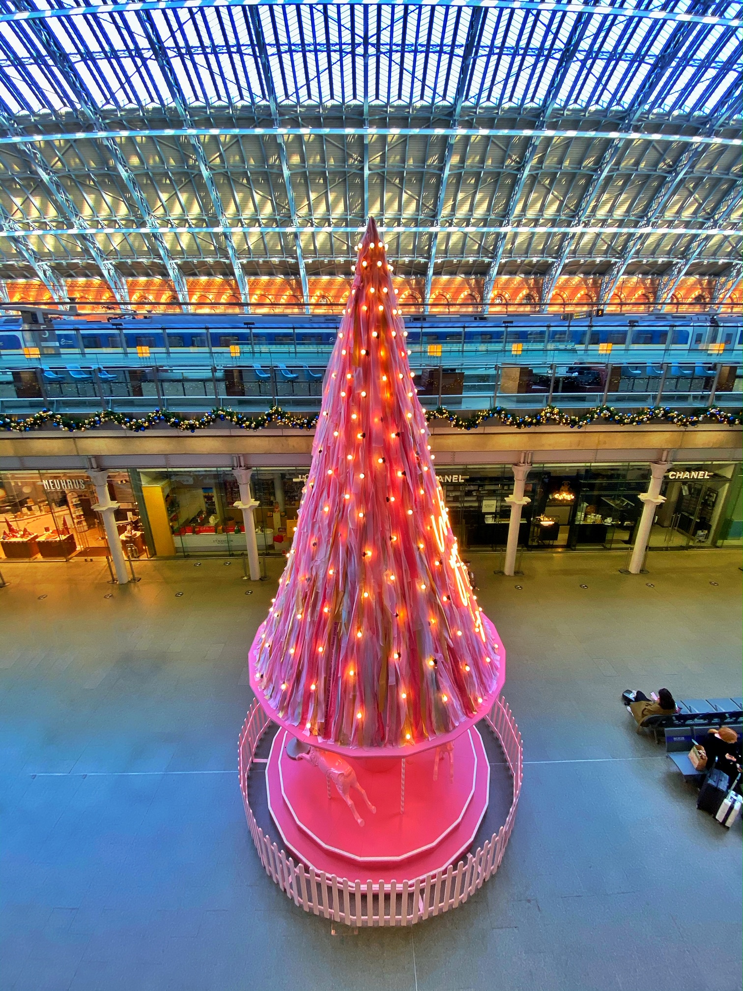 St.Pancras International leads the way with Christmas 2020